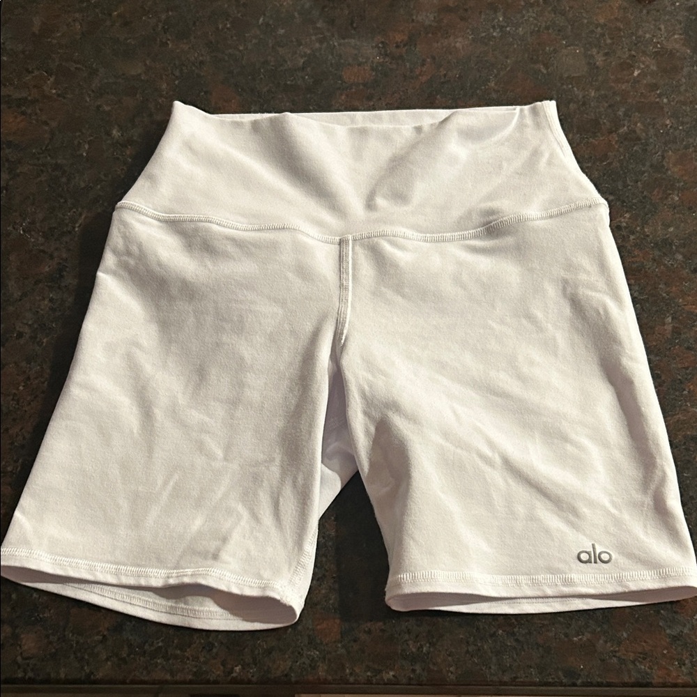 ALO Yoga Women's Bright White Bike Shorts